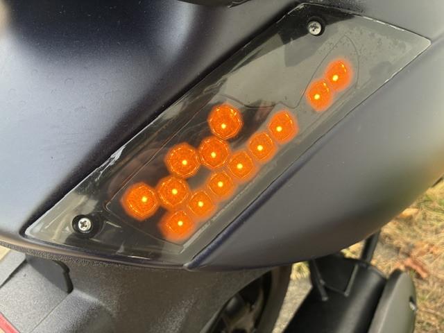 MOOIE PIAGGIO ZIP 4 TAKT 2V SNOR SCOOTER BOUWJAAR 2017