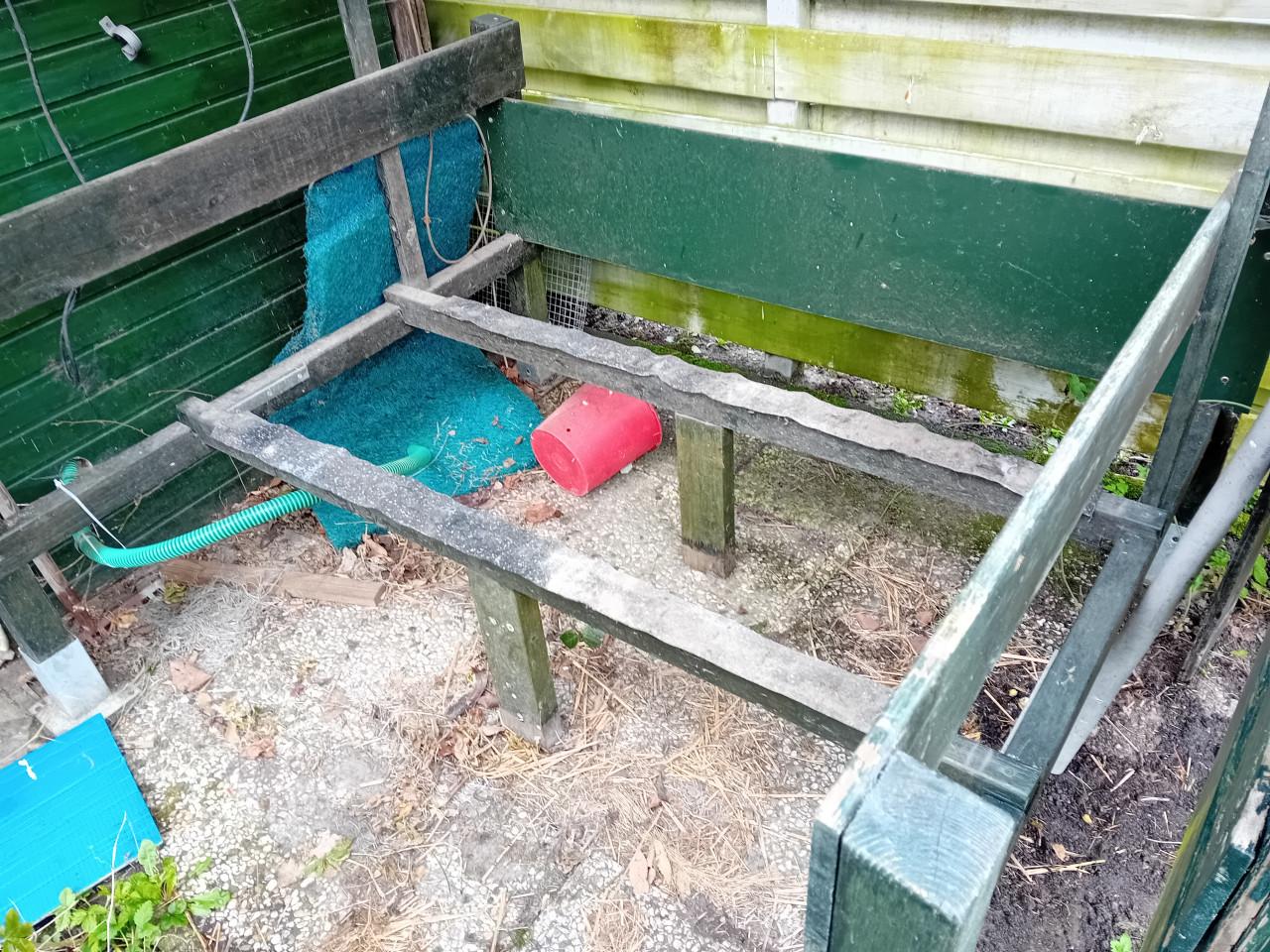 Quarantaine bakken van 1 m3 voor vijvervissen.