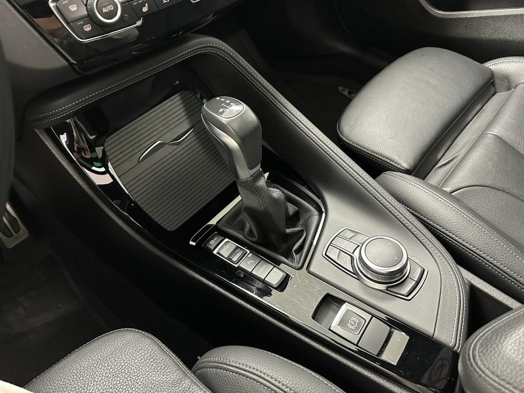 BMW X2 xdrive25e m-sport x | brooklyn grau | panoramadak | memory stoelen |