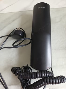2 OUDE TELEFOONS