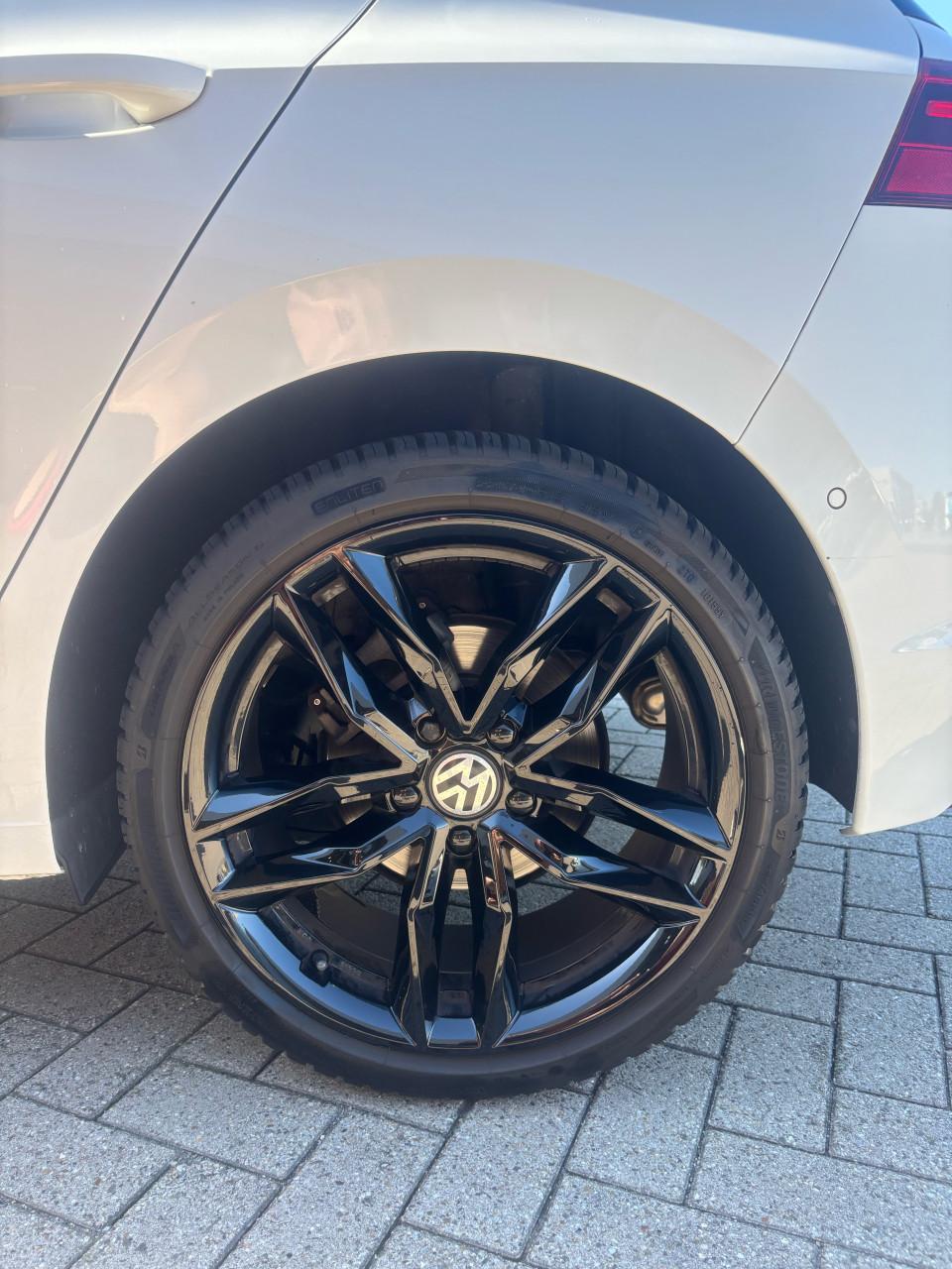 Volkswagen Golf 8 1.5 TSI 130pk Life Business