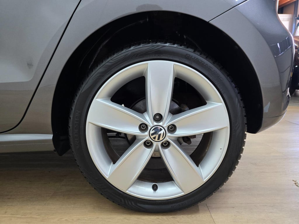 Volkswagen Polo occasion 1.2 tsi highline automaat met sportieve look | cru