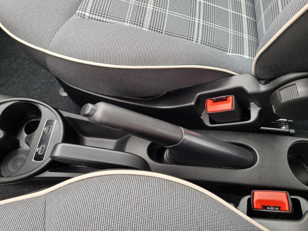Fiat 500 1.0 hybrid star u connect i navi by app i 70pk
