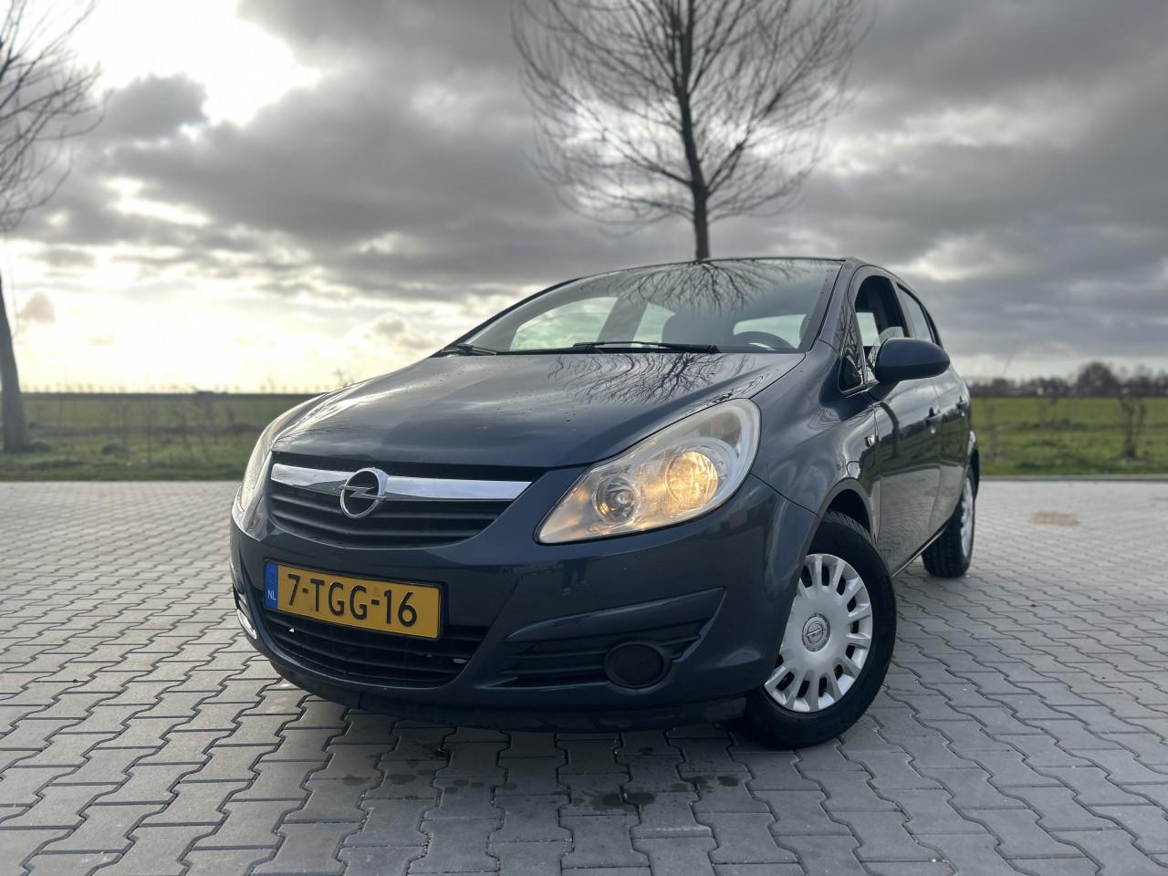 Opel Corsa 1.2-16V Cosmo|AIRCO|APK|