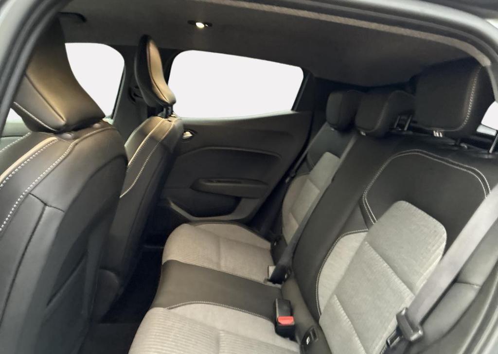 Renault Clio 1.6 e-tech full hybrid 145 techno