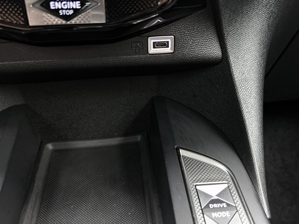 Ds Ds 3 130 pk automaat performance line | rijklaar | 360 camera | apple ca