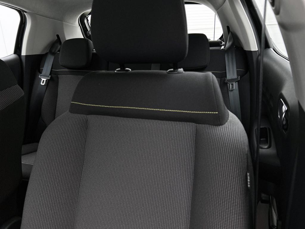 Citroen C3 82 pk plus | rijklaar | navigatie | parkeersensoren achter |