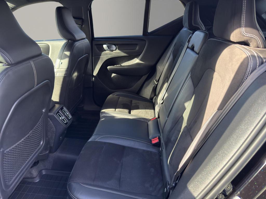 Volvo XC40 1.5 t3 r-design | camera | stoel/stuurverwarming | led | cruise 