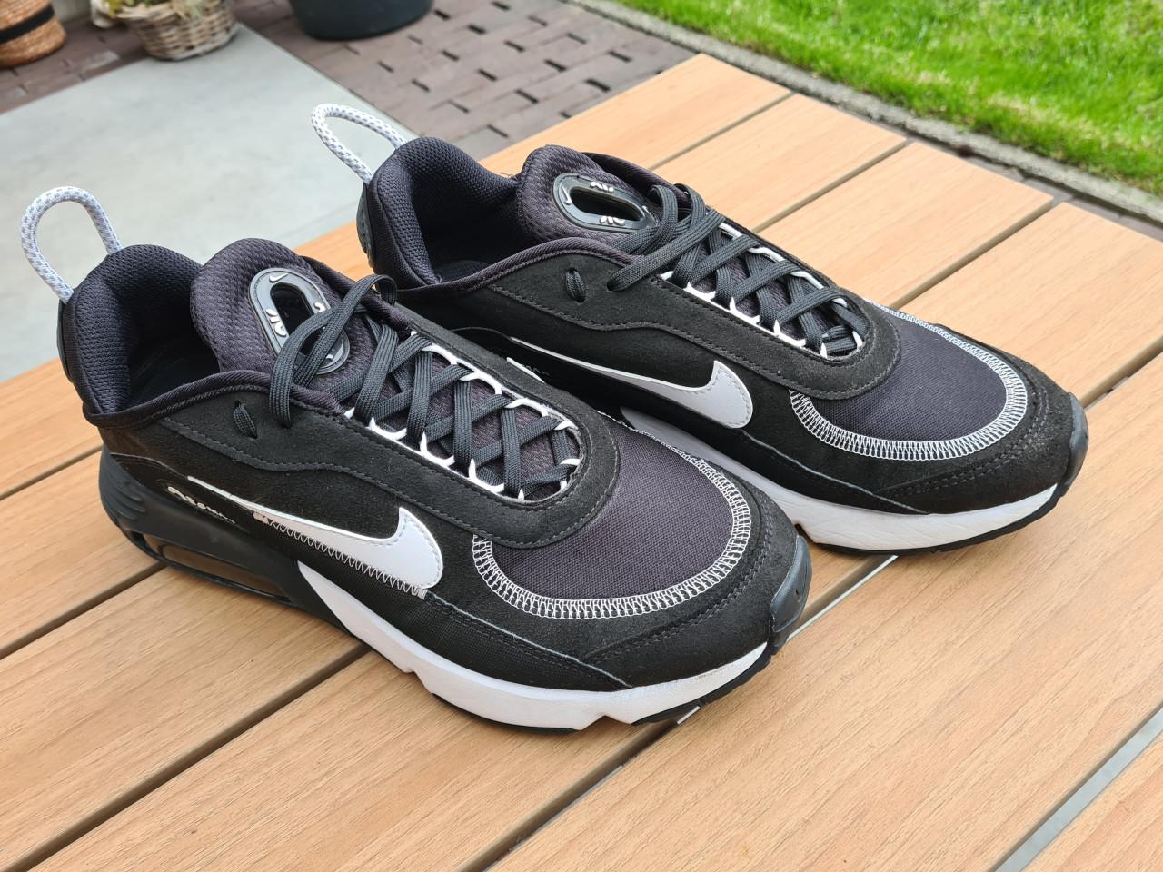 Nike Air Max 2090 maat 44.5 in NIEUWSTAAT