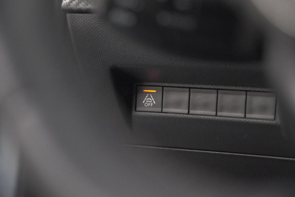 Peugeot 208 puretech 130 eat8 gt | glazen panoramadak | camera | navigatie