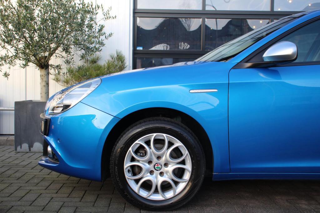 Alfa Romeo Giulietta 1.4 turbo super - blu misano - dab - navi - pdc - crui