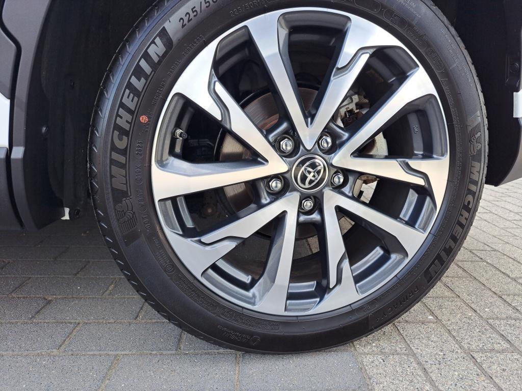 Toyota Corolla Cross 2.0 high power 153 pk hybrid 200 style