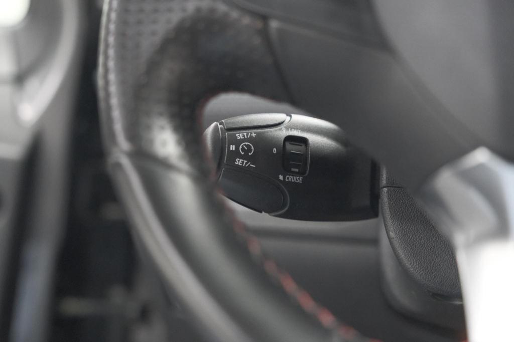 Peugeot 2008 puretech 110 eat6 gt-line | camera | panoramadak | navigatie |