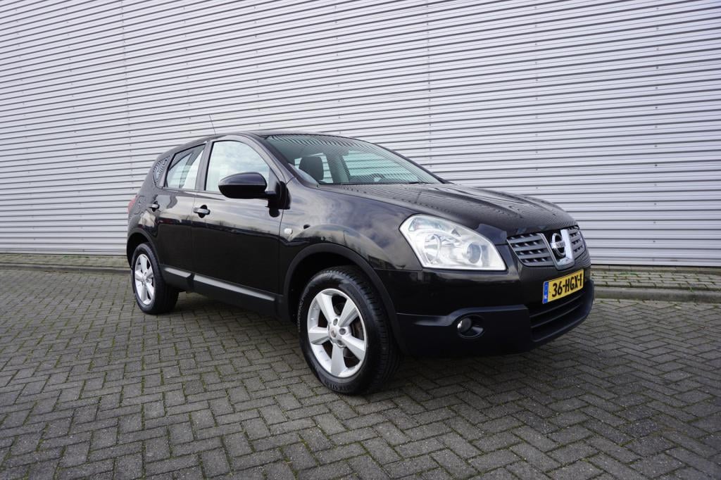 Nissan Qashqai 2.0 tekna climate / navi / cruise / camera / trekhaak / elek