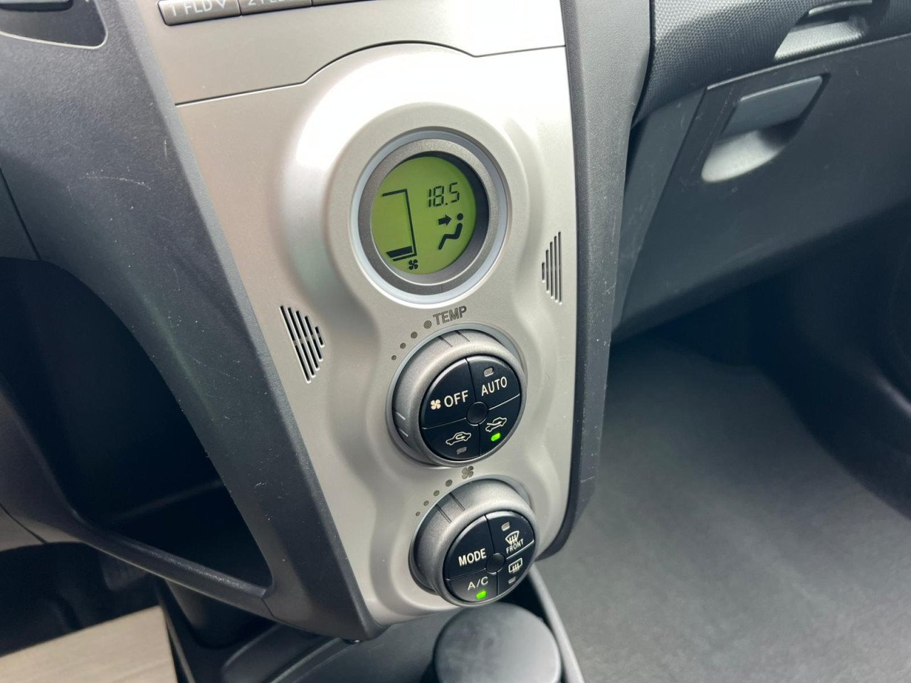 Toyota Yaris 1.3 VVTi Luna|AUTOMAAT|80.000 KM NAP |NL AUTO |