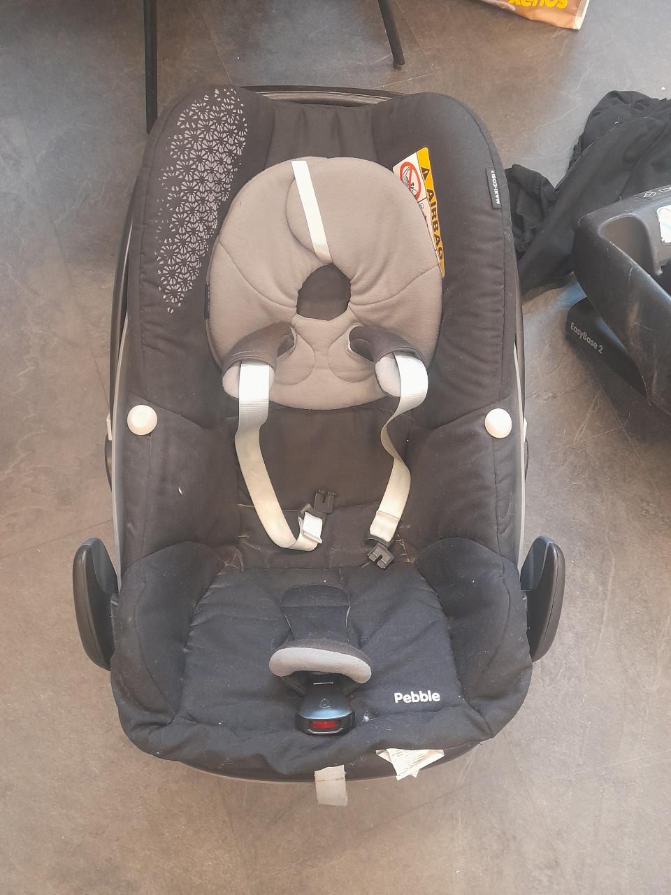 2x Maxi Cosi met Easy Base