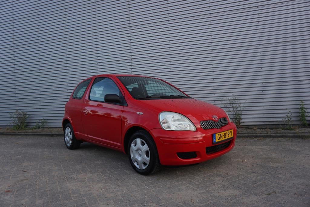 Toyota Yaris 1.0 vvt-i airco / elektr. ramen / apk t/m 06-2027