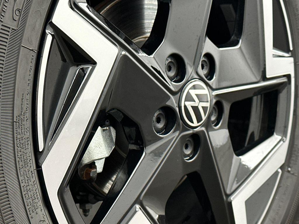 Volkswagen Polo r-line-edition 1.0 70 kw / 95 pk tsi hatchback 5 v