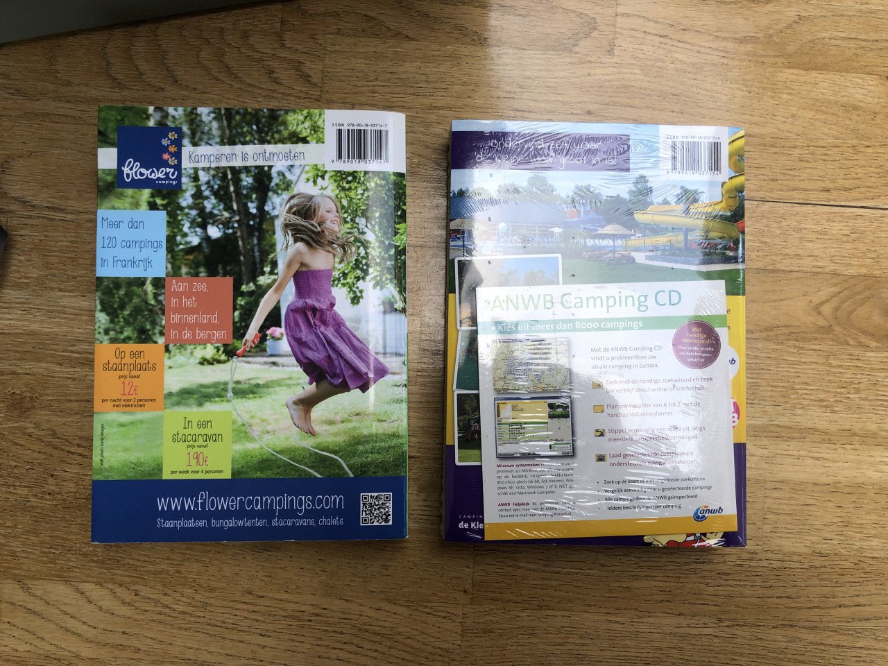 Te Koop Anwb Camping gids deel 1 en 2