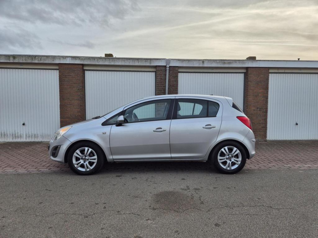Opel Corsa 1.3 cdti ecoflex s/s connect edition / coc aanwezig