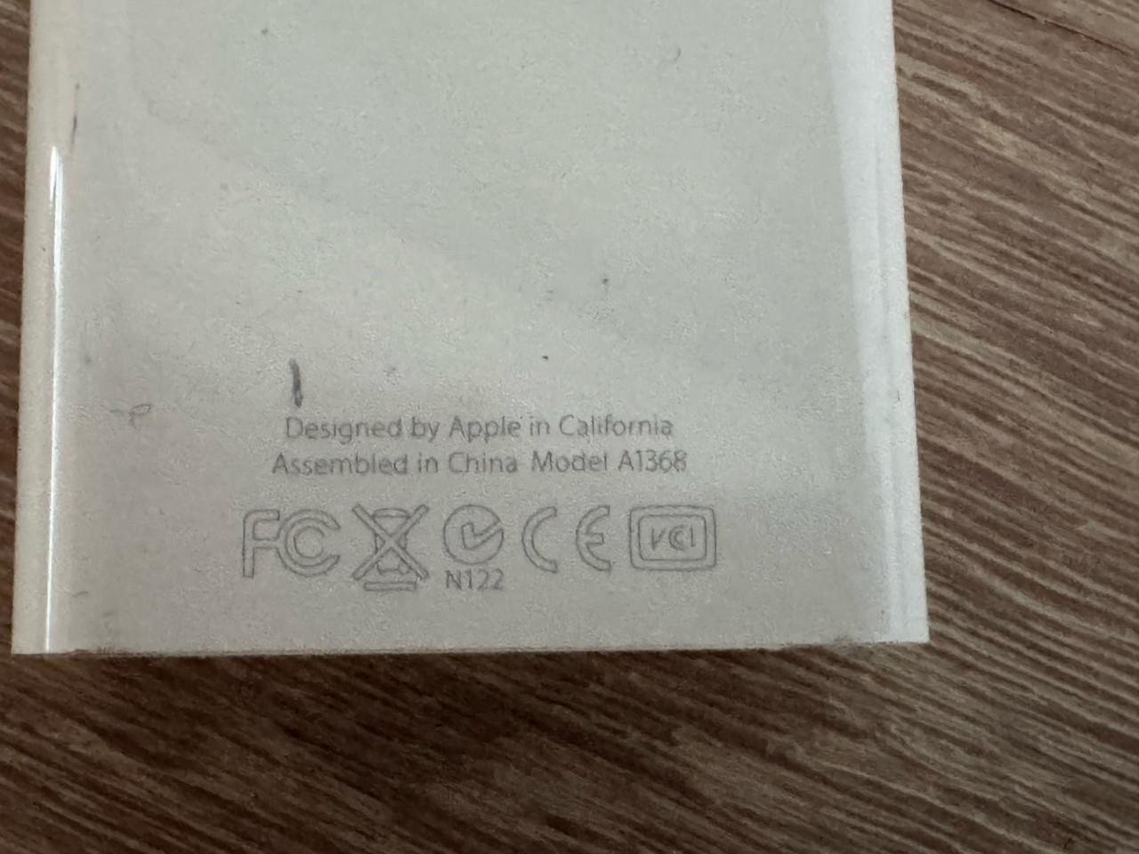 Originele Apple VGA adapter, model A1368