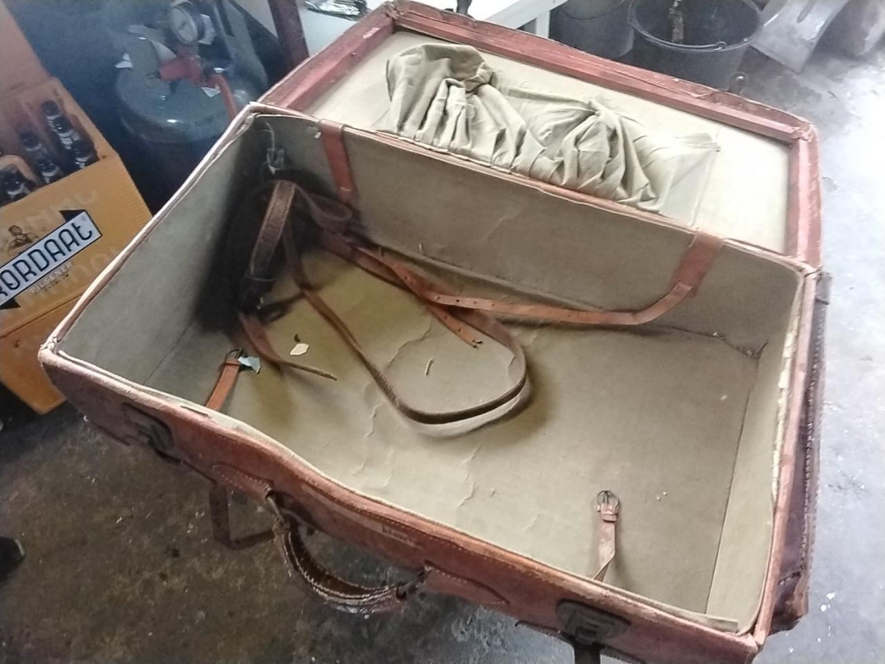LEDEREN KOFFERS Vintage