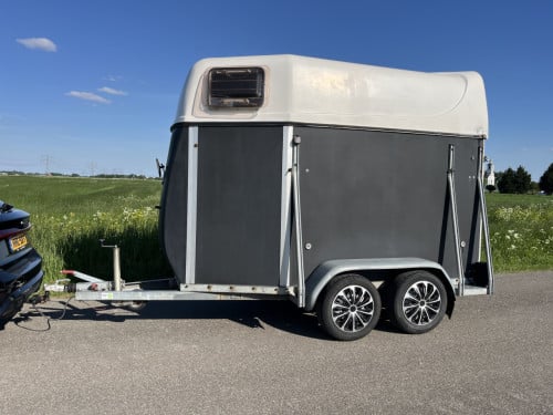 1,5 paards Sluis trailer