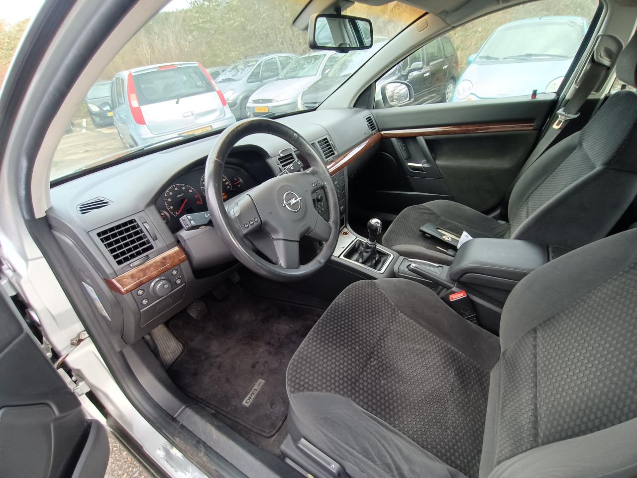 Opel vectra 1.8 2003