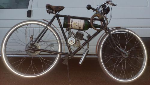 Vintage Gazelle Primeur met glazen Jameson tank met 2 takt motor