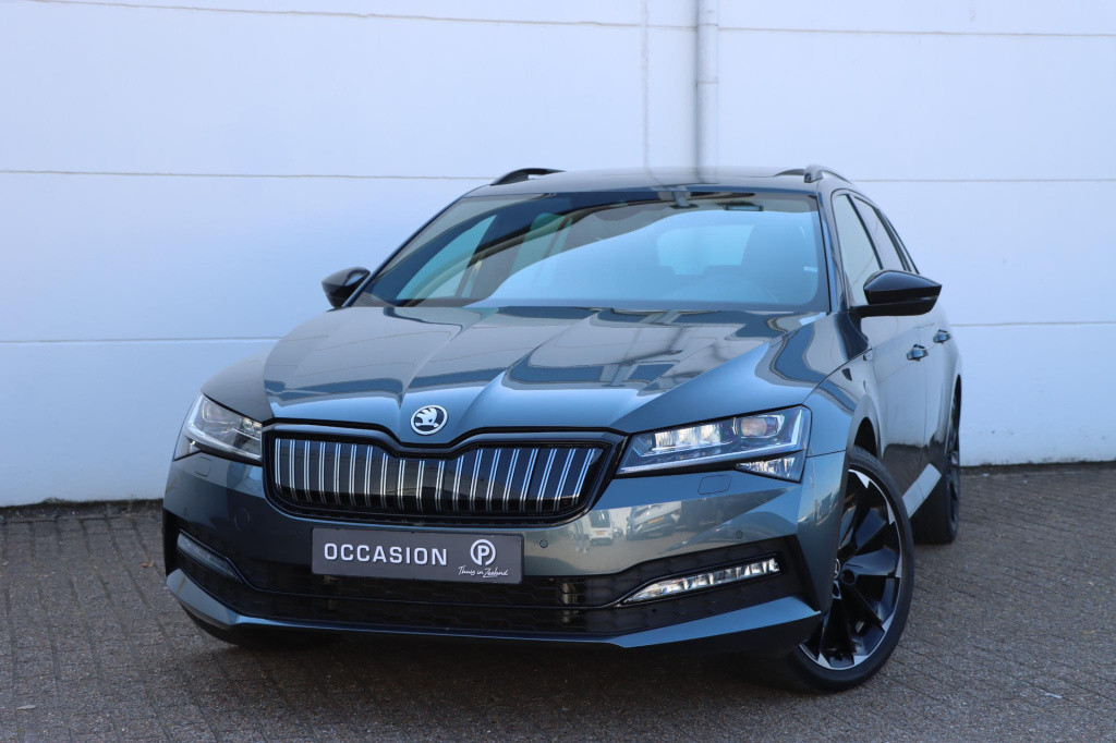 Skoda Superb combi 1.4 tsi iv sportline business 218pk dsg6 skoda superb co