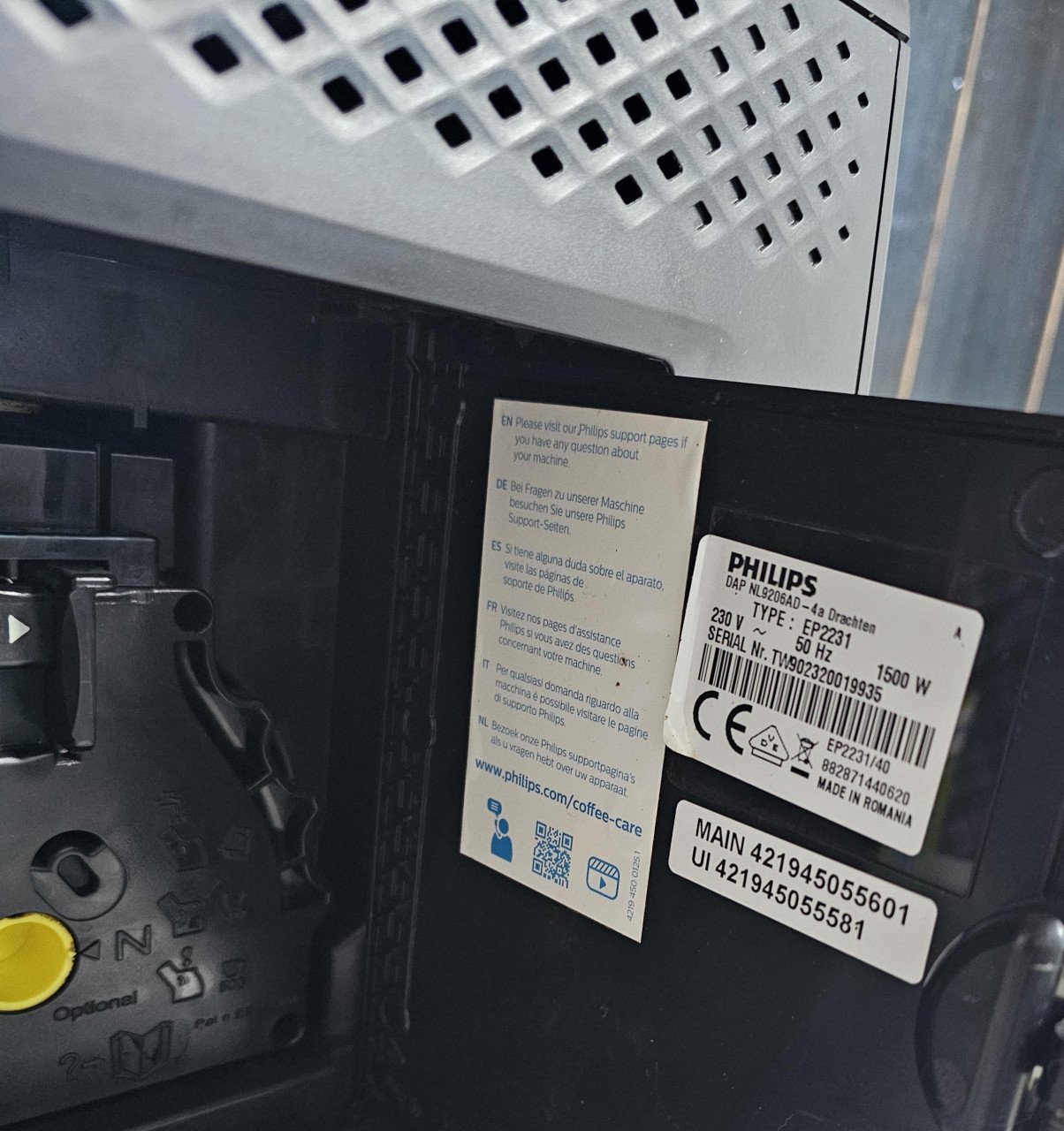 Philips 2200 serie volautomatische koffie machine.