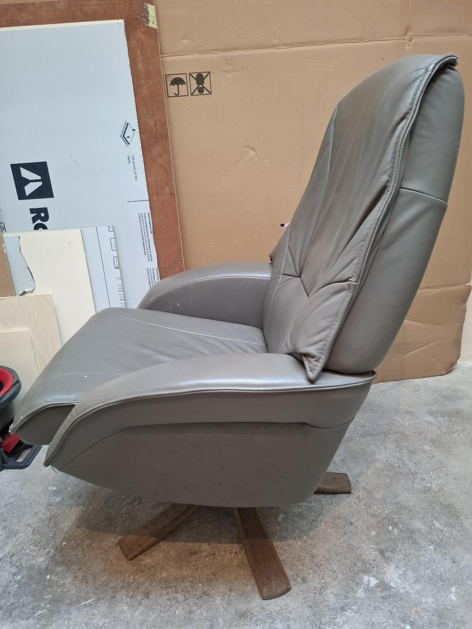 Draai Relax  Stoel GERESERVEERD