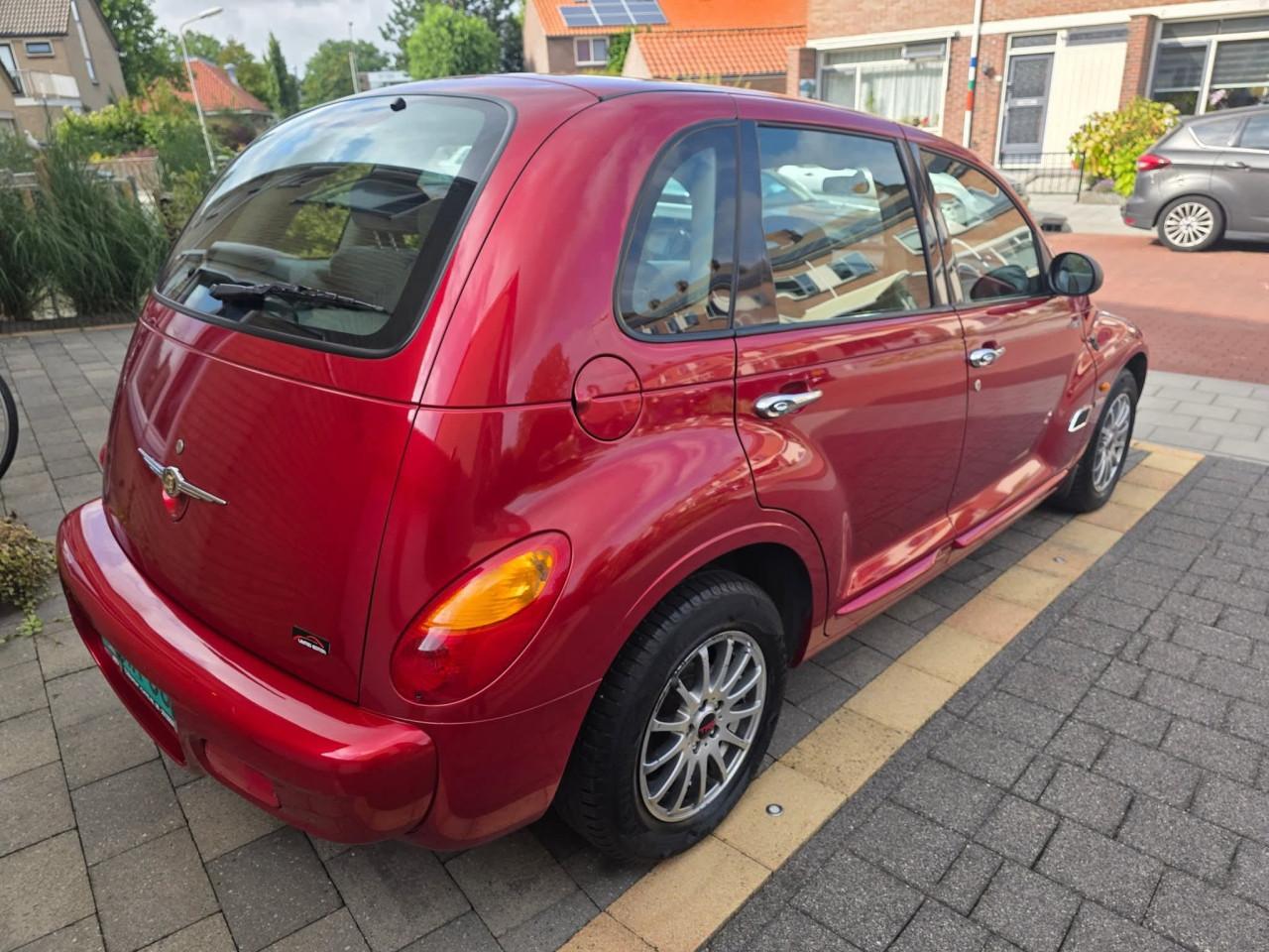 Auto Garant Biedt Aan: Chrysler PT Cruiser 2.0i limited edition