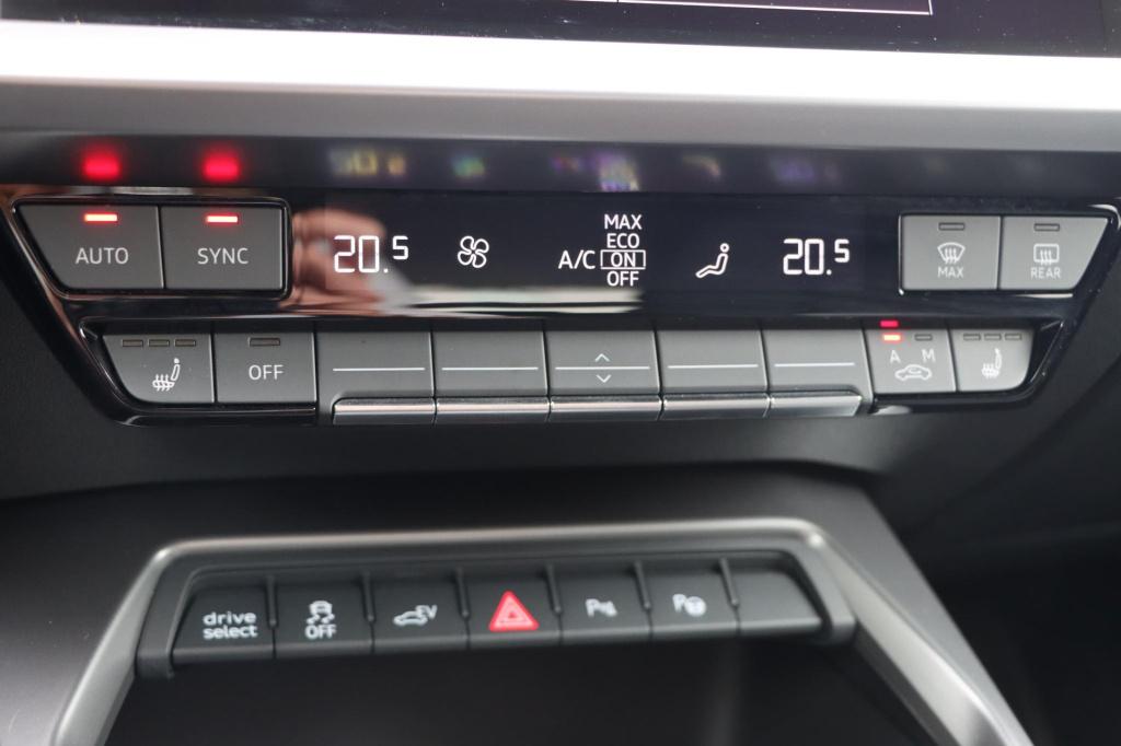 Audi A3 sportback 40 tfsi e s edition 204pk s-tronic | soh 98% l zwart opti