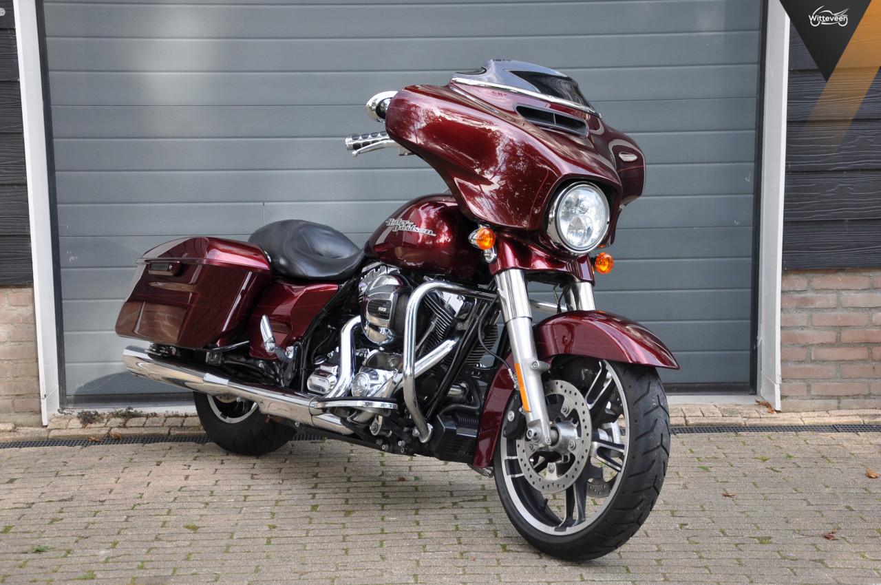 Harley-Davidson FLHXS Streetglide 103 ABS