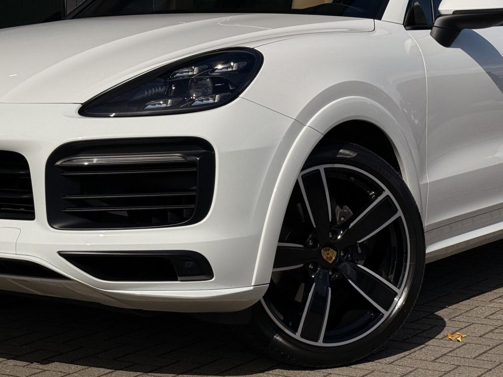 Porsche Cayenne 3.0 | sportdesign | pano | sportchrono | luchtvering | acc 