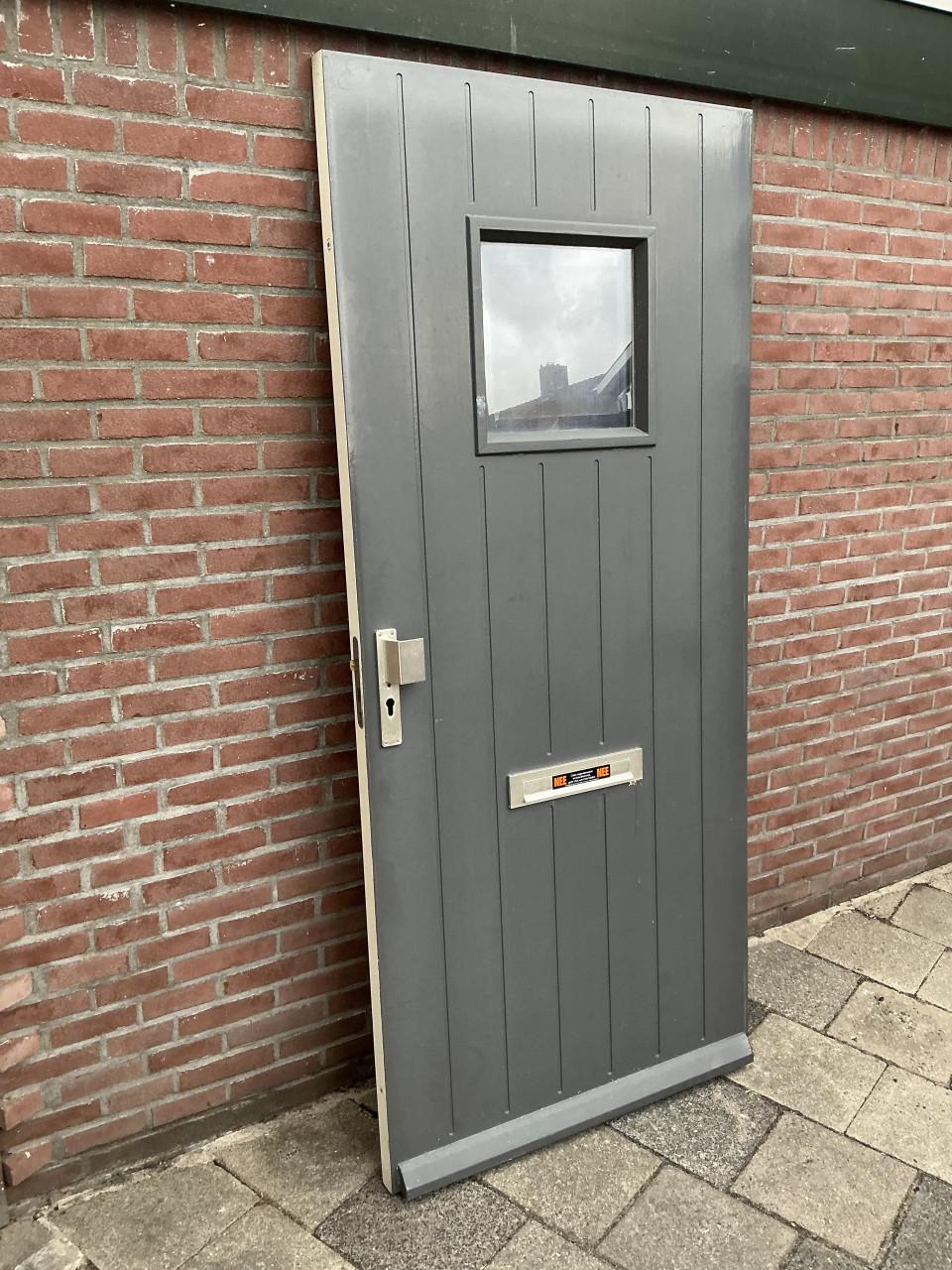 Voordeur (C)
