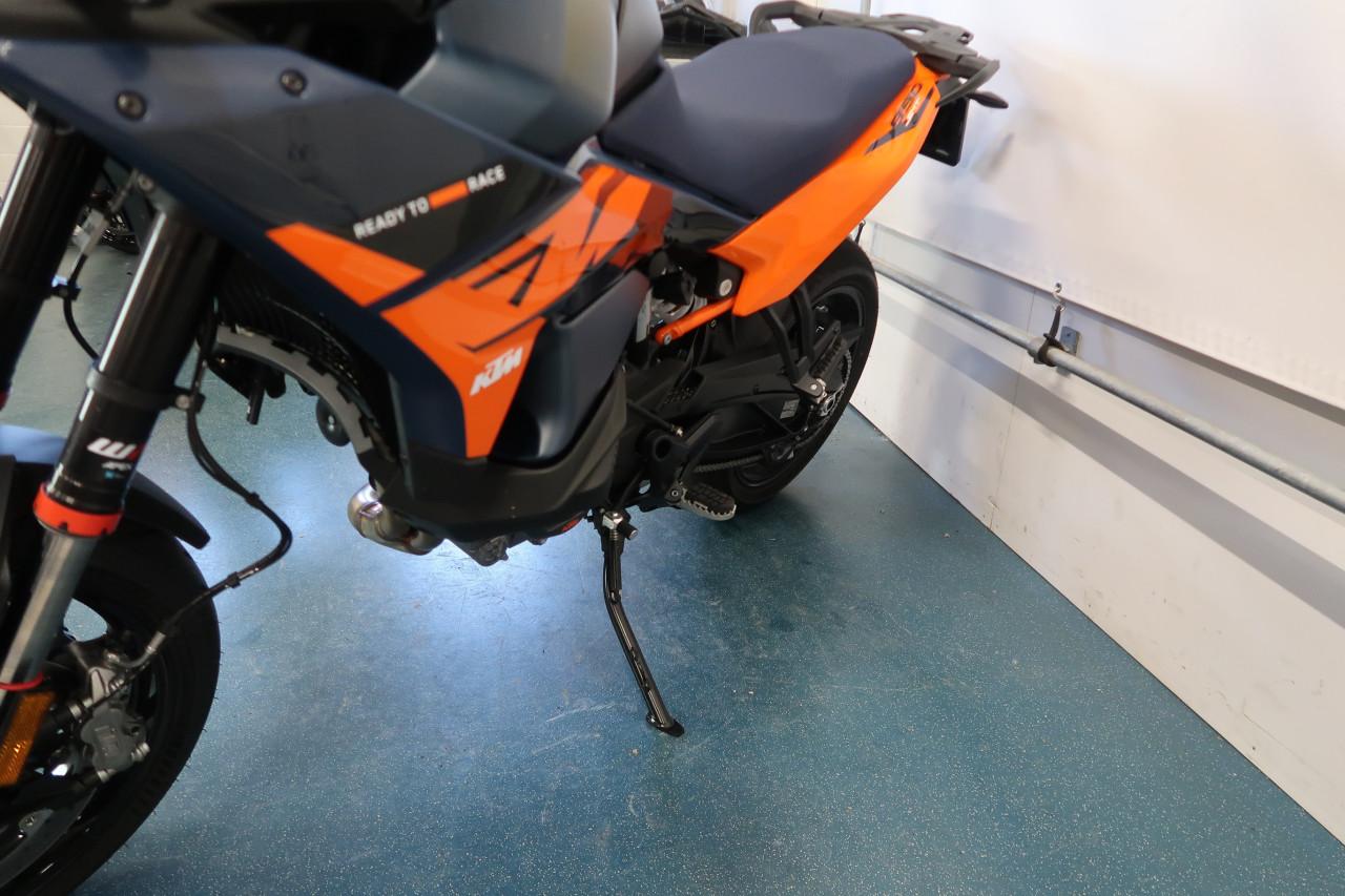 2026 KTM 890 SMT demo motor
