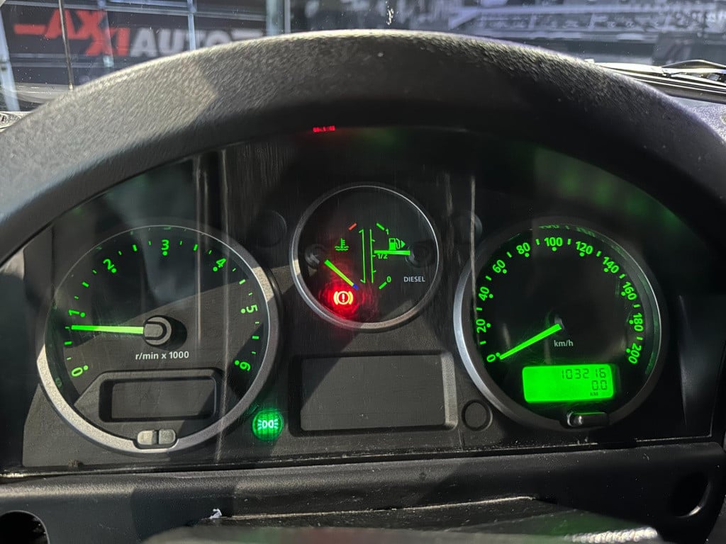Land Rover Defender 2.4 td 110" x-tech dc *grijs kenteken 7 persoons*