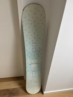 Snowboard set voor vrouwen: Snowboard Flow Venus 147 cm, boots Northwave 41