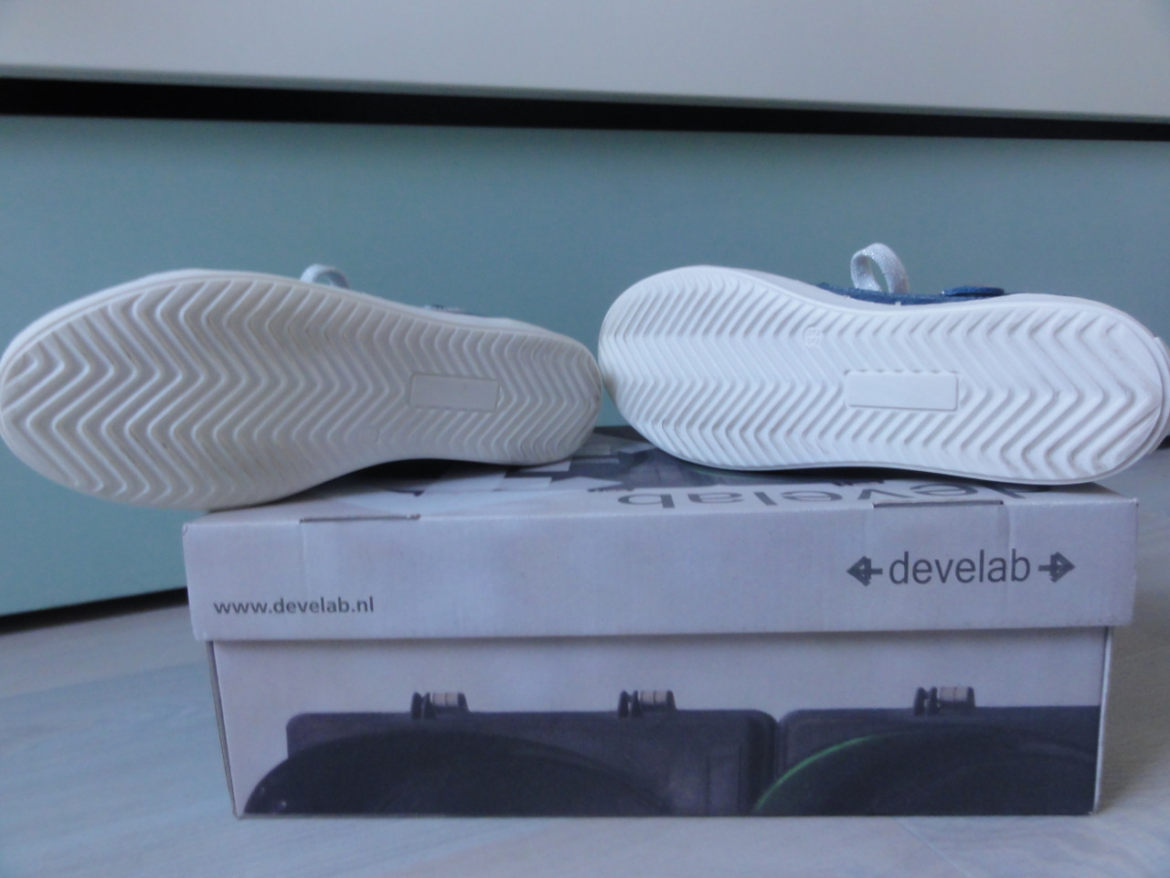 Develab leren sneakers blauw wit maat 33 NIEUW