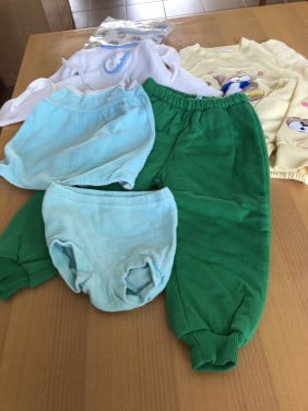 Te koop kinderkleding.(z.g.a.n.).