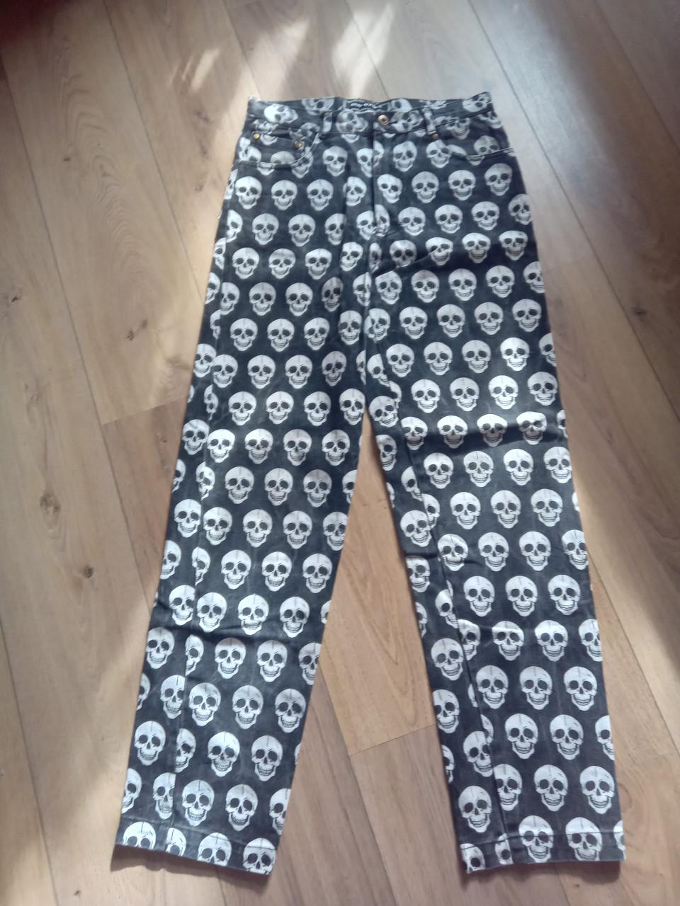 Skull jeans high waist