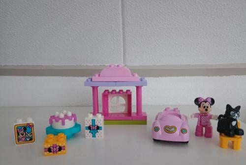 Duplo verjaardag Minnie 10873  en treintje