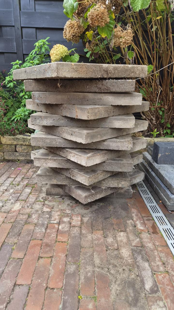 GRATIS! Betontegels 50 x 50 cm