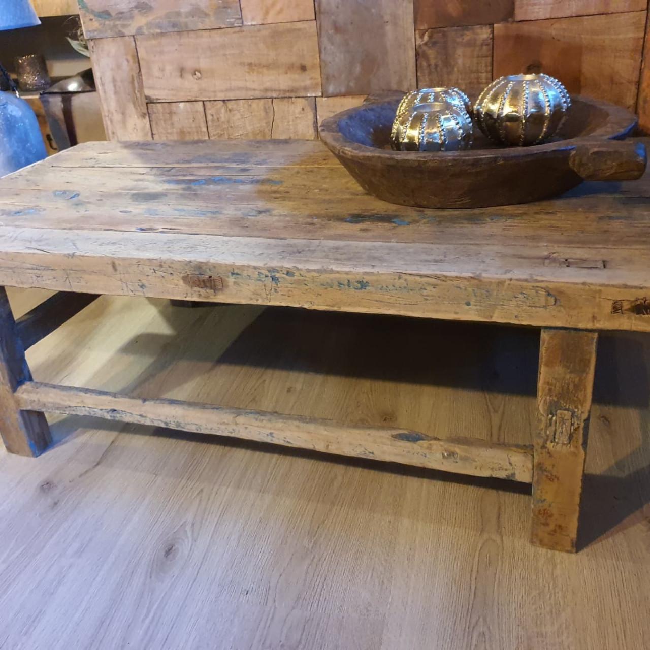 DECORATIE BANKEN VERLICHTING TAFELS, 3Z FACTORY HEEFT HEEL VEEL VOOR