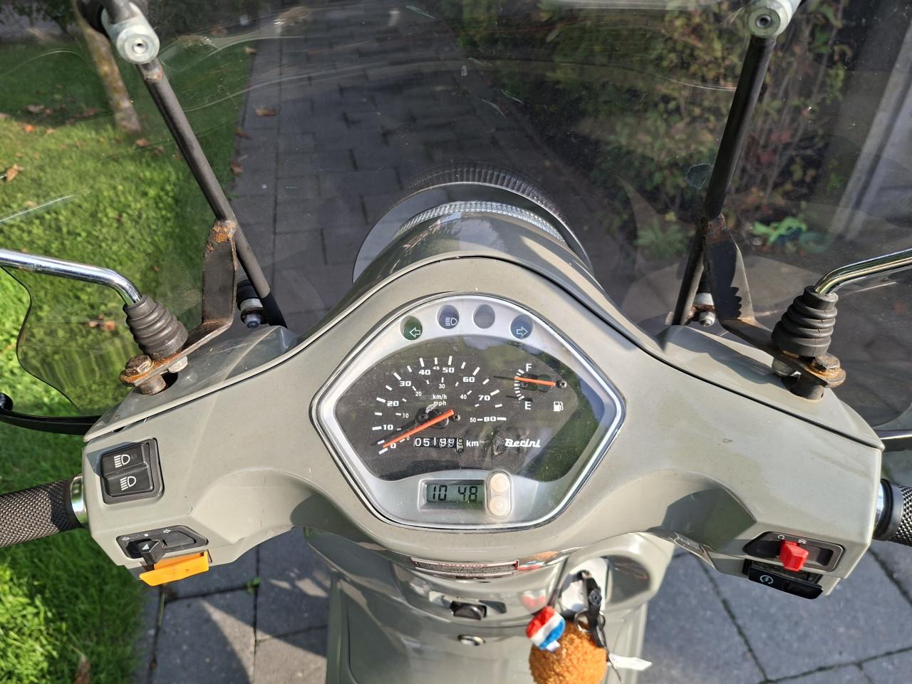 Te koop snor scooter.