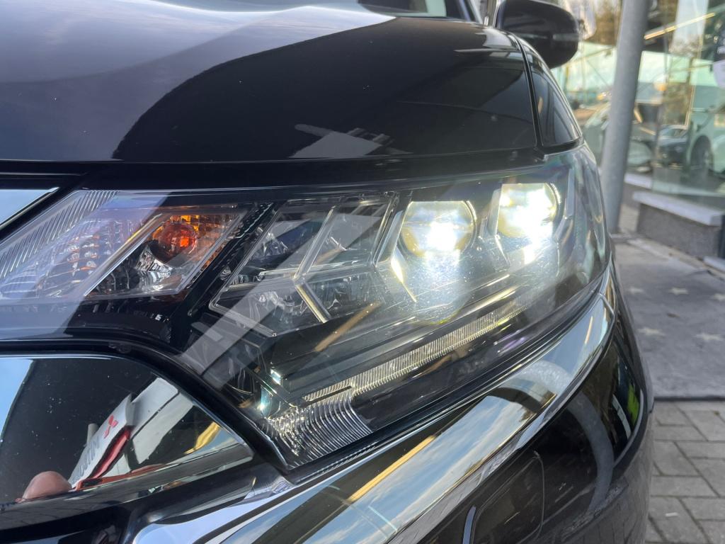 Mitsubishi Outlander 2.4 phev intense+|trekhaak|schuif-/kanteldak|rijklaar