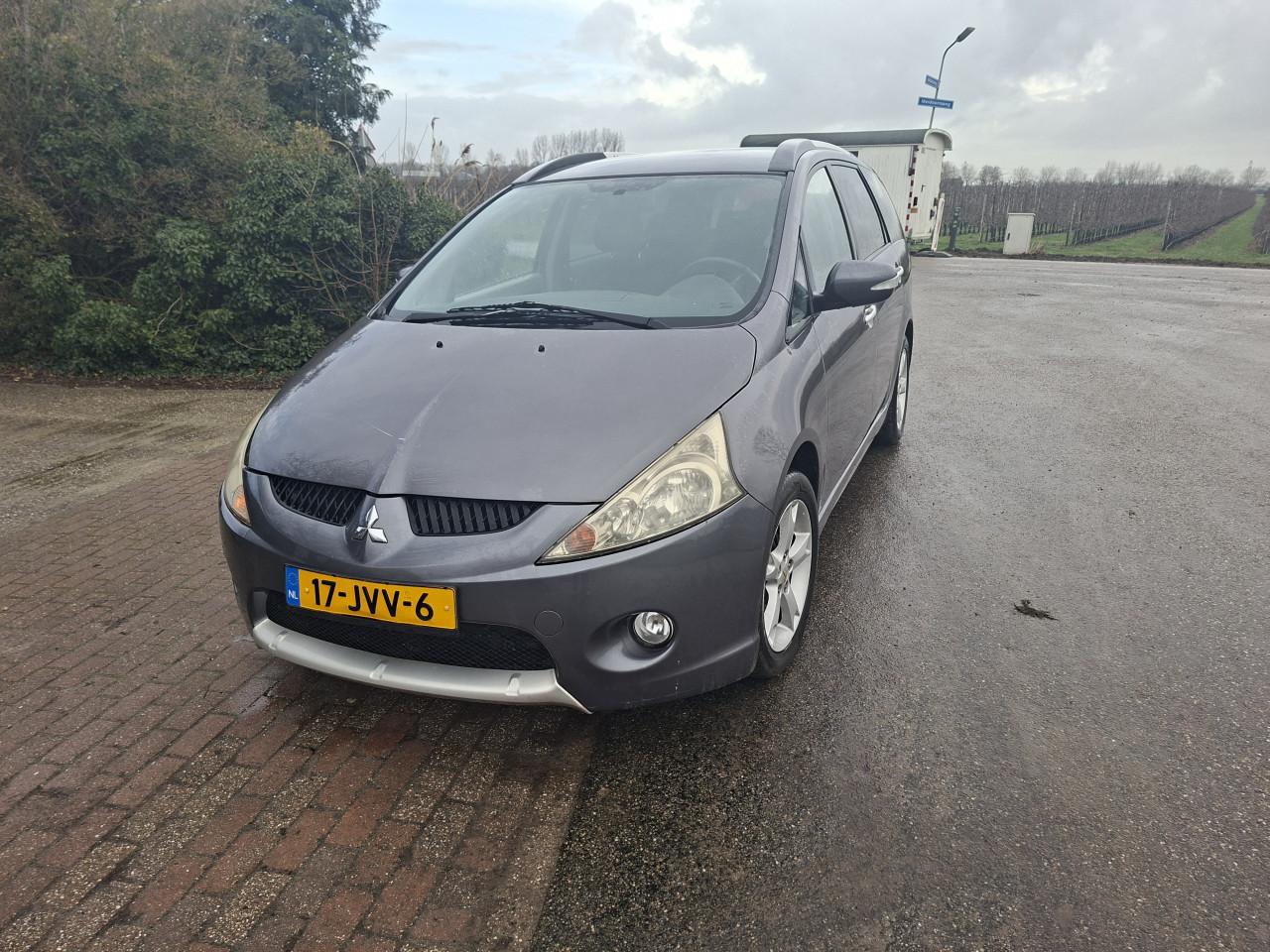Te koop Mitsubishi Grandis 7- zit