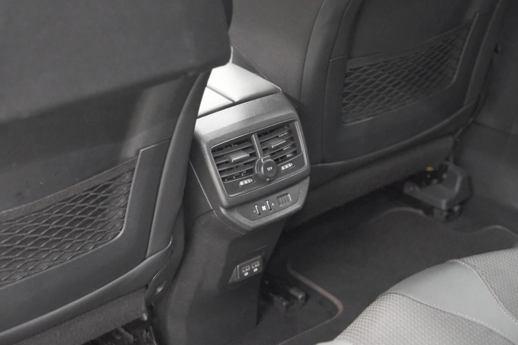 Peugeot 5008 puretech 130 eat8 gt | 7 zitplaatsen | schuif-/kanteldak | cam